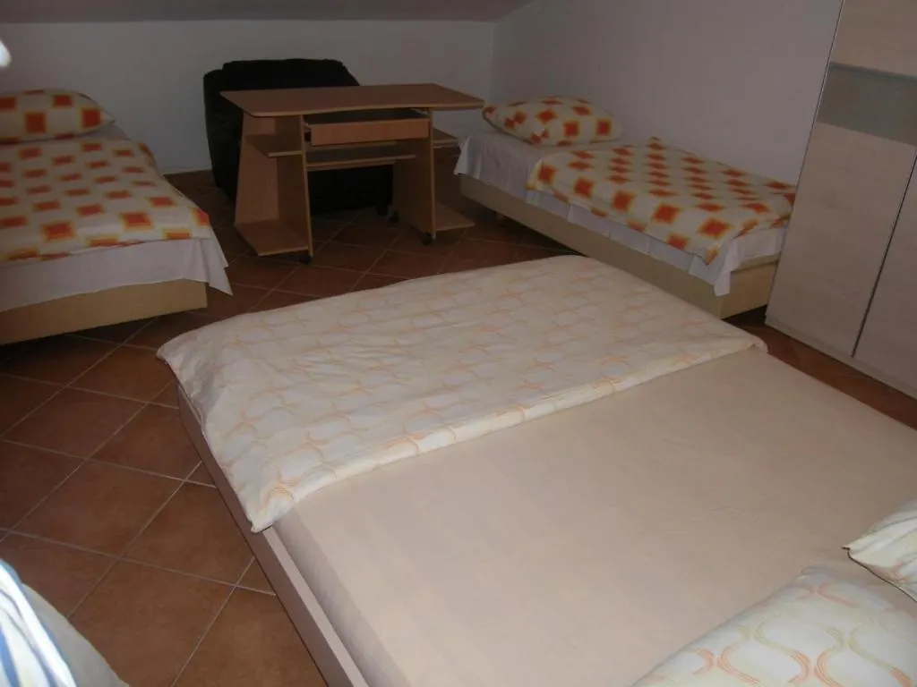 Apartment In Sukosan With Balcony, Air Conditioning, Wifi