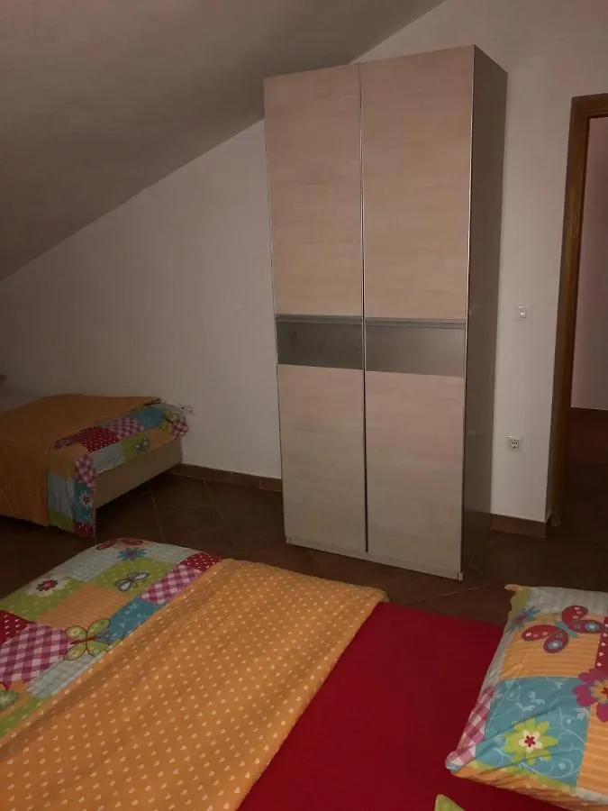 Apartment In Sukosan With Balcony, Air Conditioning, Wifi